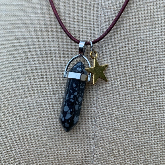 Handmade Speckled Stone Star Amulet Necklace - Picture 4 of 9